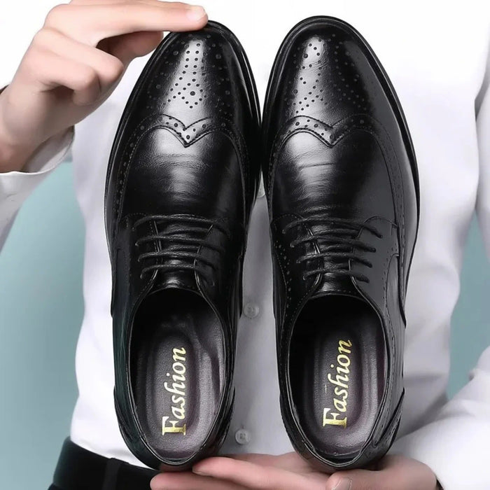 Men's Wingtip Brogue Lace-Up Shoes Perforated Detail