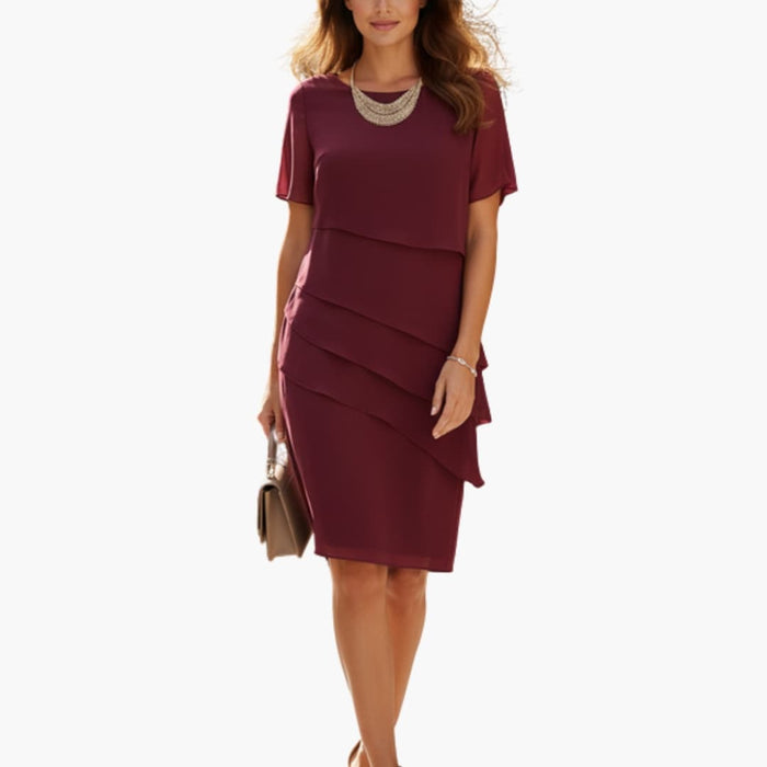 Women’s Dress with Defined Waist and Side Pockets