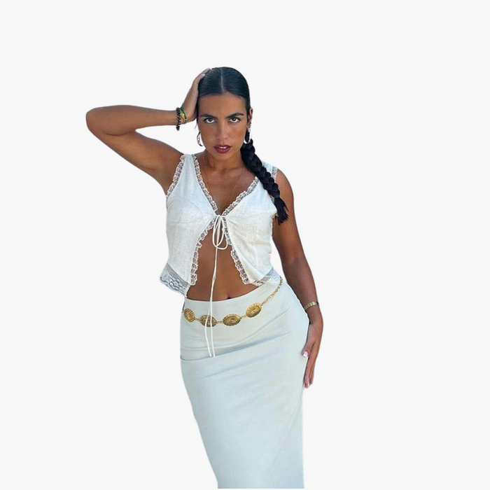 Women’s Short Sleeve V-Neck Pullover Top with Plain Finish